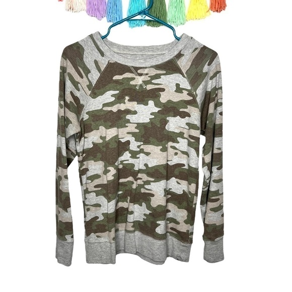 Eddie Bauer Legend Wash Crewneck Sweatshirt Allover Camouflage Print Size Small - Picture 3 of 15